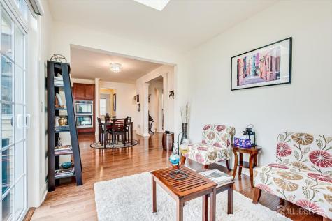 2 Eagle Court South Brunswick NJ 08852