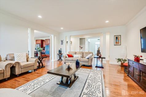 2 Eagle Court South Brunswick NJ 08852