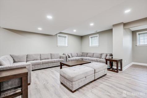2 Eagle Court South Brunswick NJ 08852