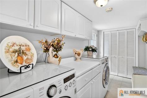 3 Driftwood Court Monroe NJ 08831