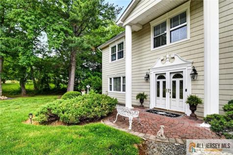 3 Driftwood Court Monroe NJ 08831