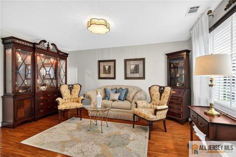 3 Driftwood Court Monroe NJ 08831