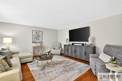 3 Driftwood Court Monroe NJ 08831