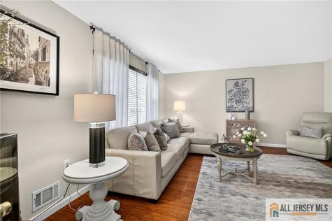 3 Driftwood Court Monroe NJ 08831