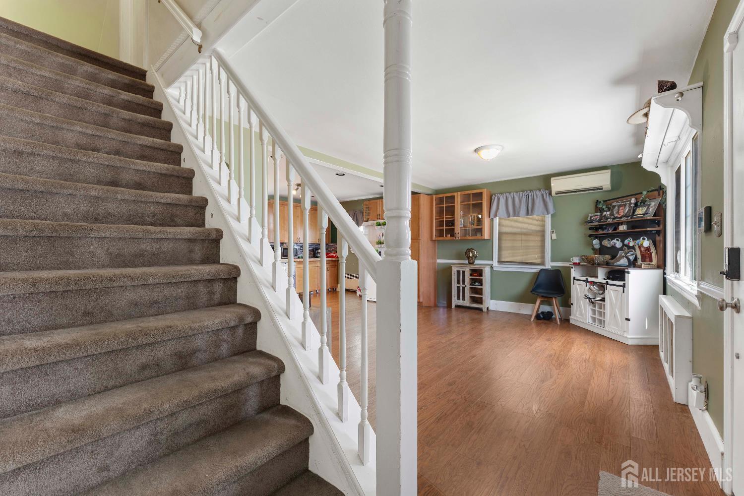 196 Gabriel Terrace Sayreville NJ 08879