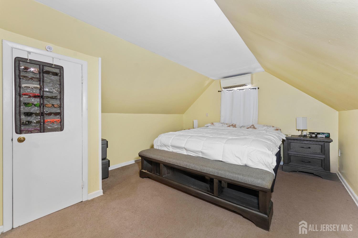 196 Gabriel Terrace Sayreville NJ 08879