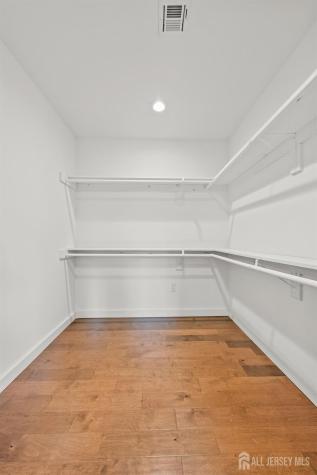 26 Morris Avenue Edison NJ 08837