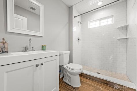 26 Morris Avenue Edison NJ 08837