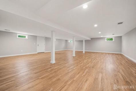 26 Morris Avenue Edison NJ 08837