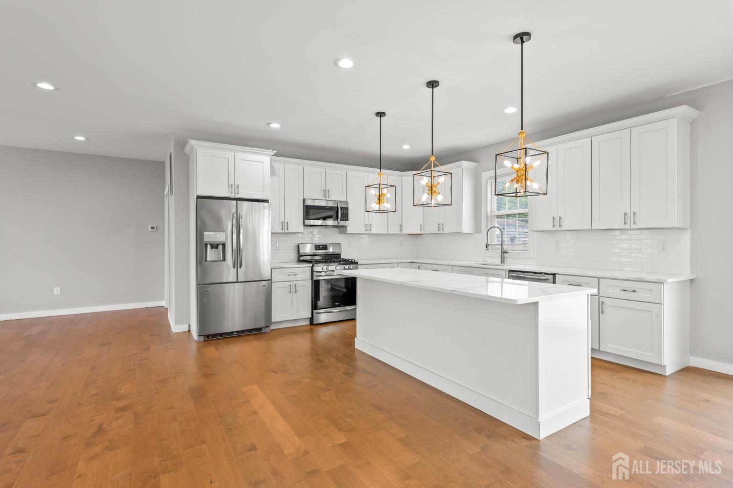 26 Morris Avenue Edison NJ 08837