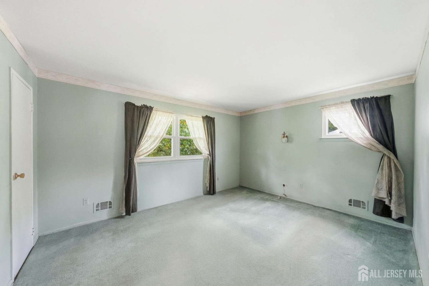 26 Bradford Road East Brunswick NJ 08816