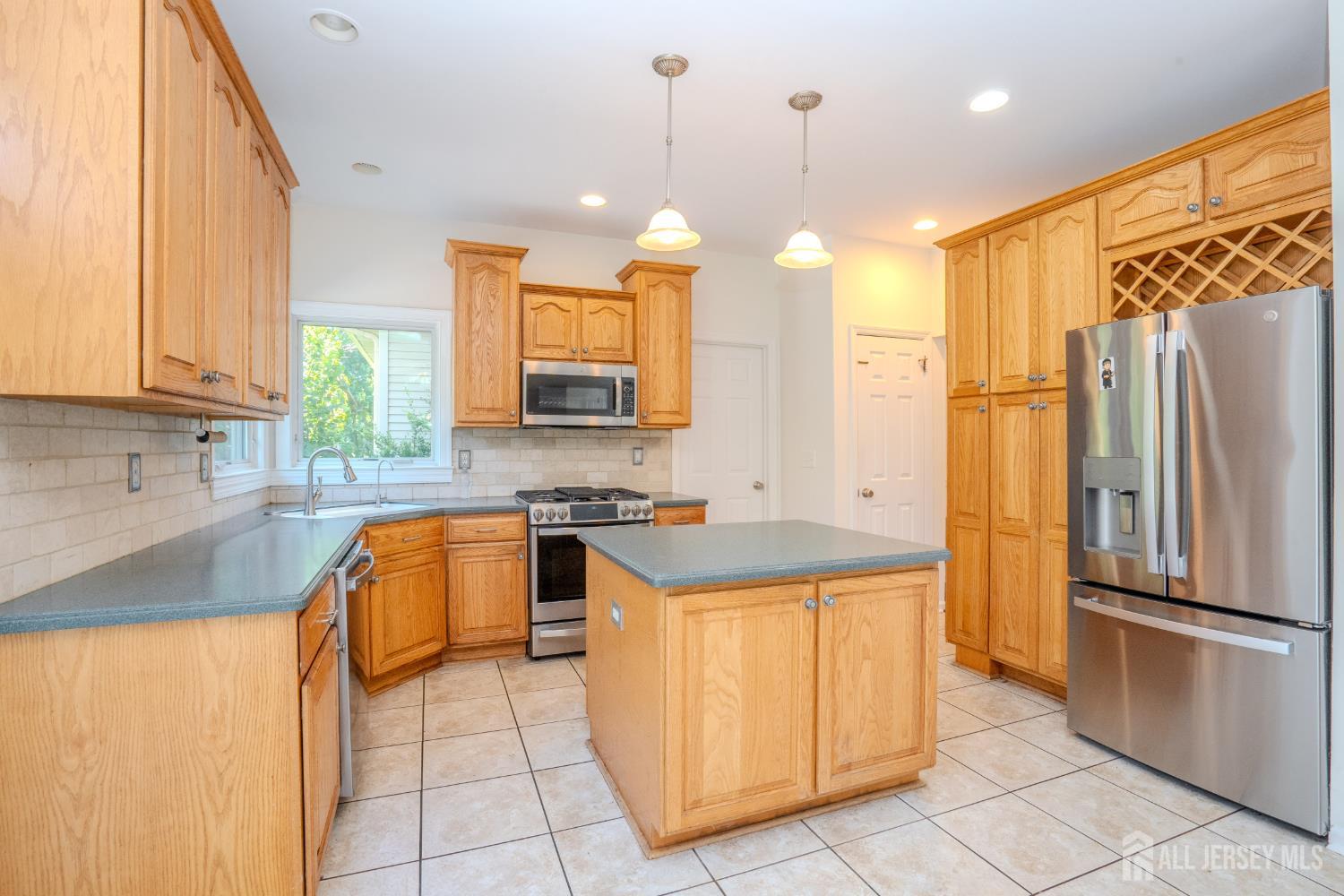 32 W Kincaid Drive West Windsor NJ 08550