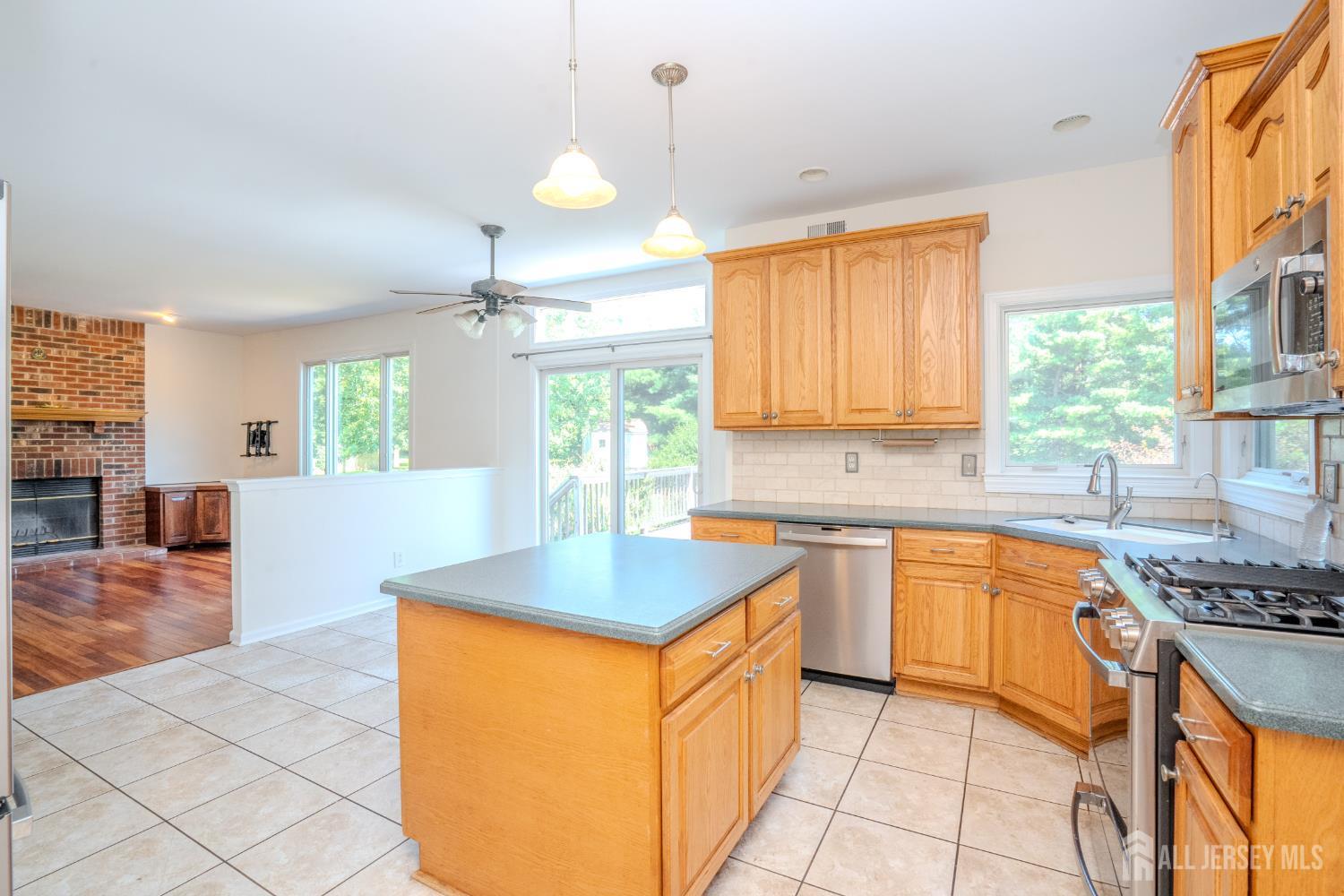 32 W Kincaid Drive West Windsor NJ 08550