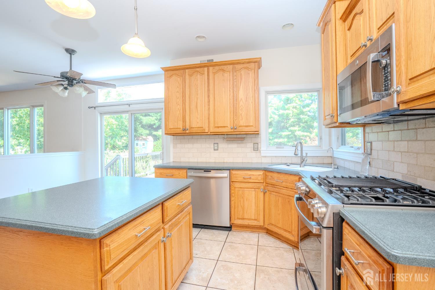 32 W Kincaid Drive West Windsor NJ 08550