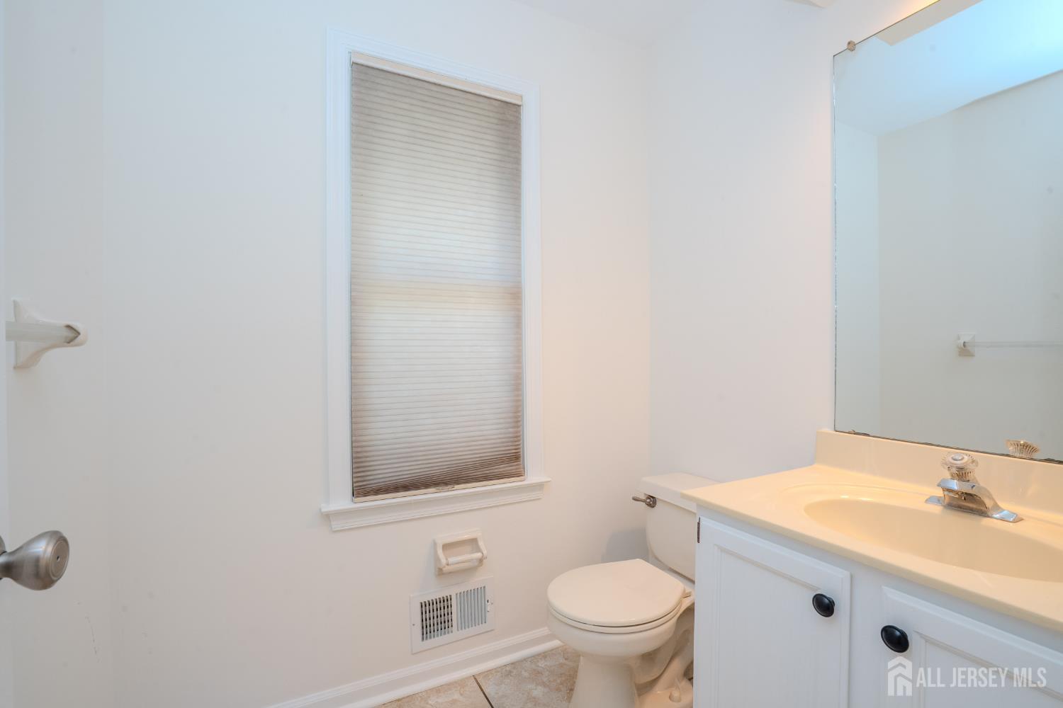 32 W Kincaid Drive West Windsor NJ 08550