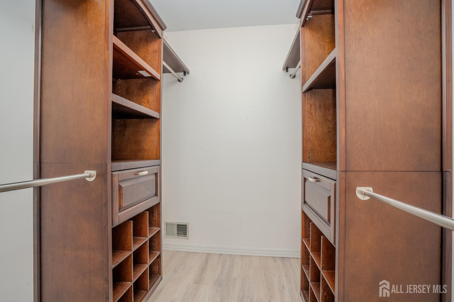 32 W Kincaid Drive West Windsor NJ 08550