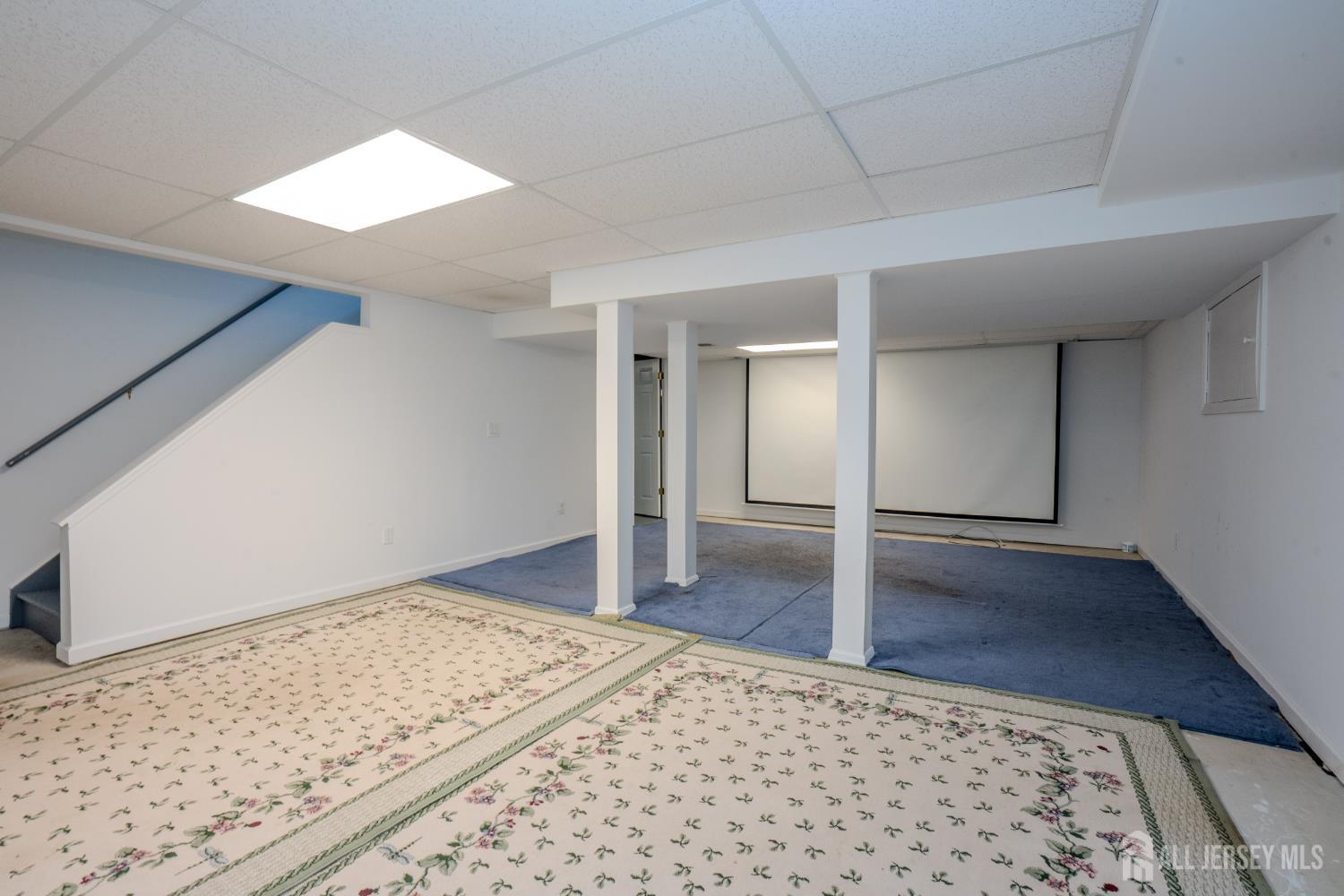 32 W Kincaid Drive West Windsor NJ 08550