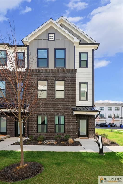 228 Peyton Place New Brunswick NJ 08901