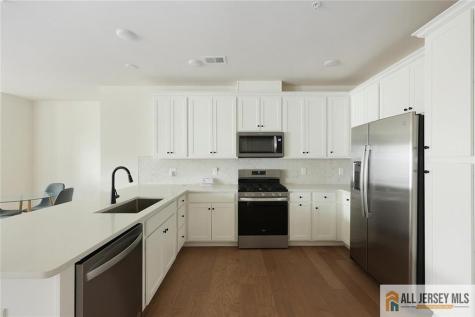 228 Peyton Place New Brunswick NJ 08901