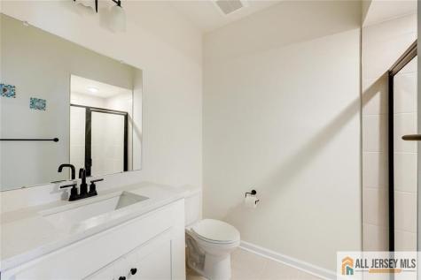 228 Peyton Place New Brunswick NJ 08901