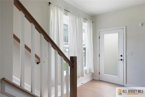 228 Peyton Place New Brunswick NJ 08901