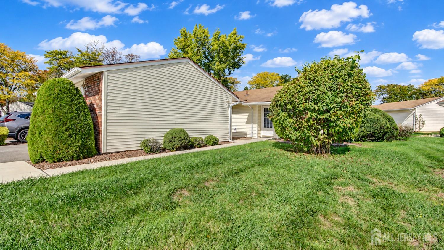 14 Basswood Plaza Monroe NJ 08831