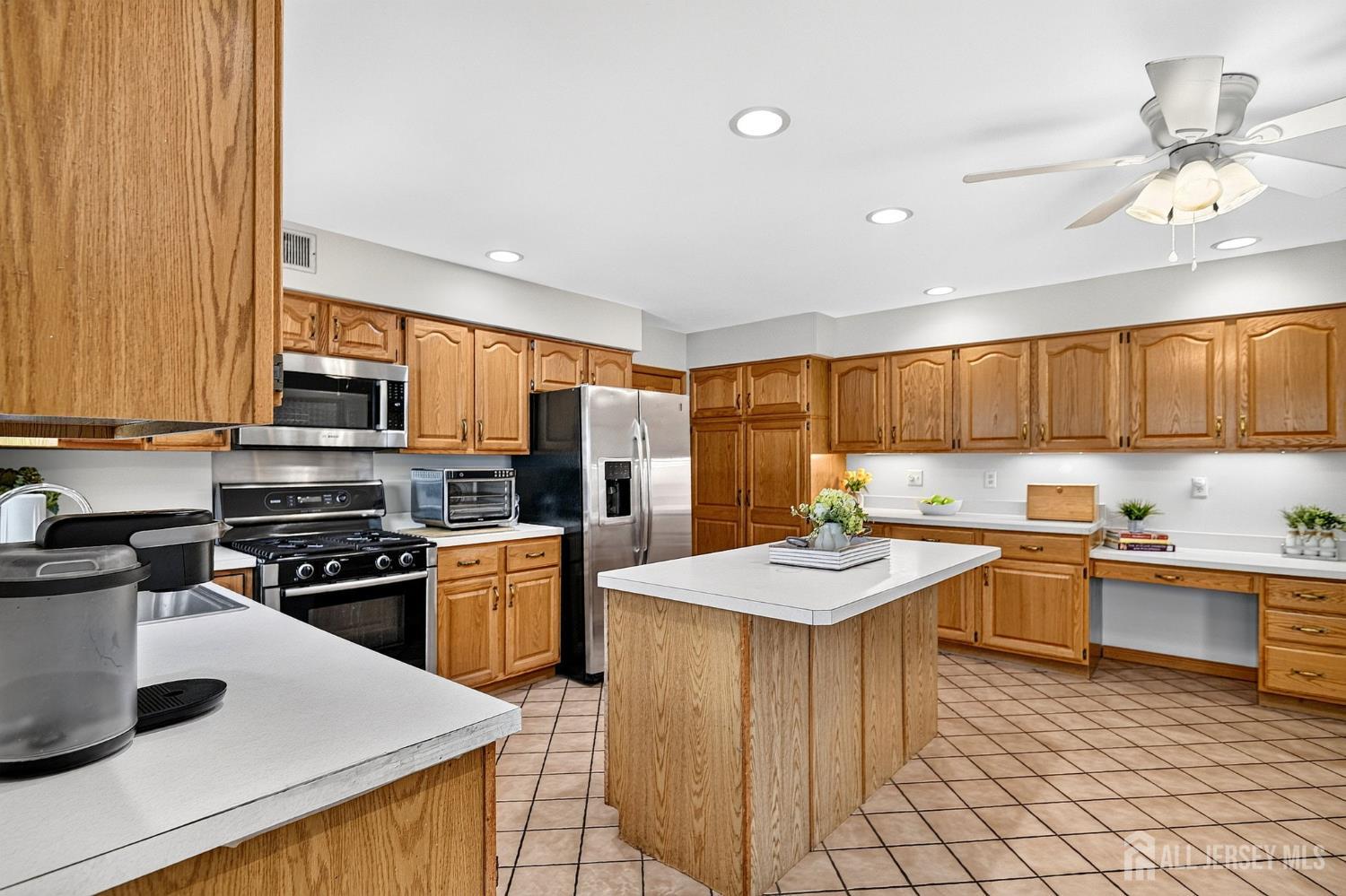 46 Waverly Place South Brunswick NJ 08852