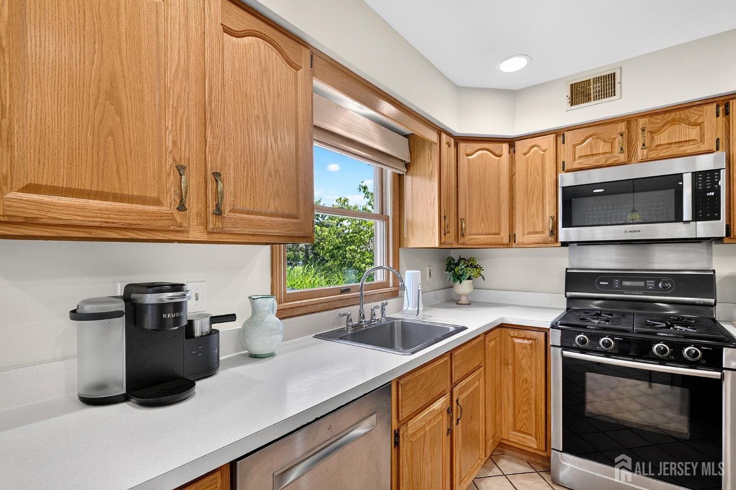 46 Waverly Place South Brunswick NJ 08852