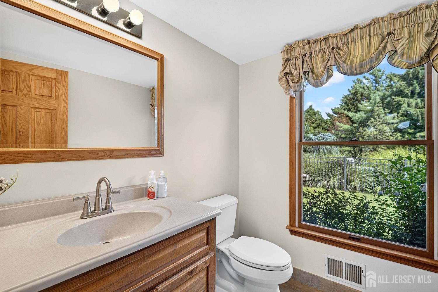 46 Waverly Place South Brunswick NJ 08852