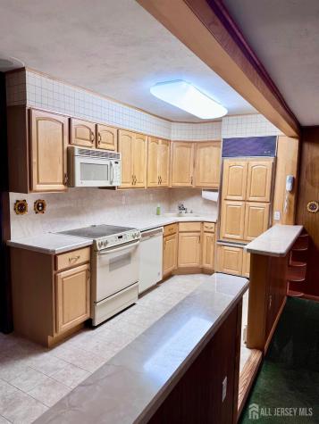 14 Berwick Way Piscataway NJ 08854