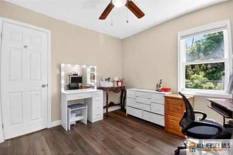 37 Eberly Place Fords NJ 08863