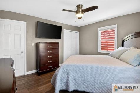 37 Eberly Place Fords NJ 08863