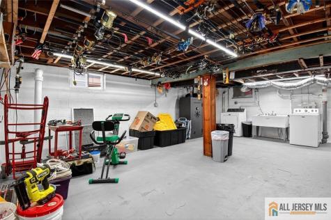 37 Eberly Place Fords NJ 08863