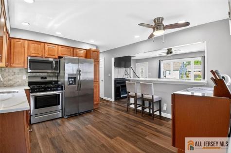 37 Eberly Place Fords NJ 08863