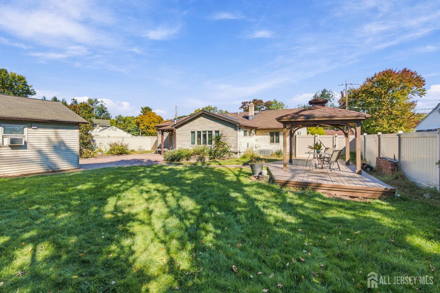 12 E Knollwood Road Edison NJ 08817