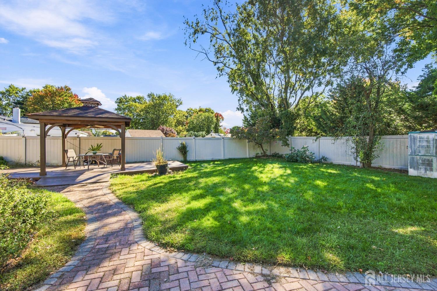 12 E Knollwood Road Edison NJ 08817