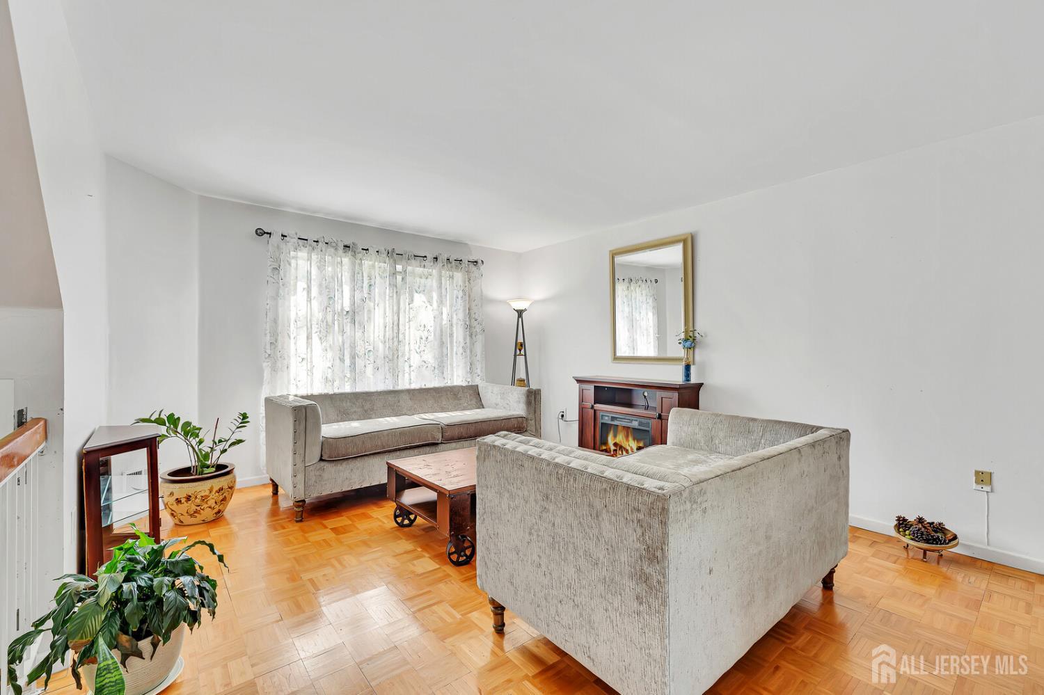 402 Holly Drive Perth Amboy NJ 08861