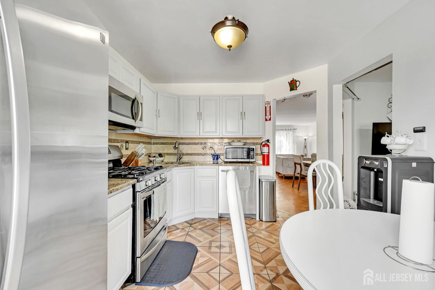 402 Holly Drive Perth Amboy NJ 08861