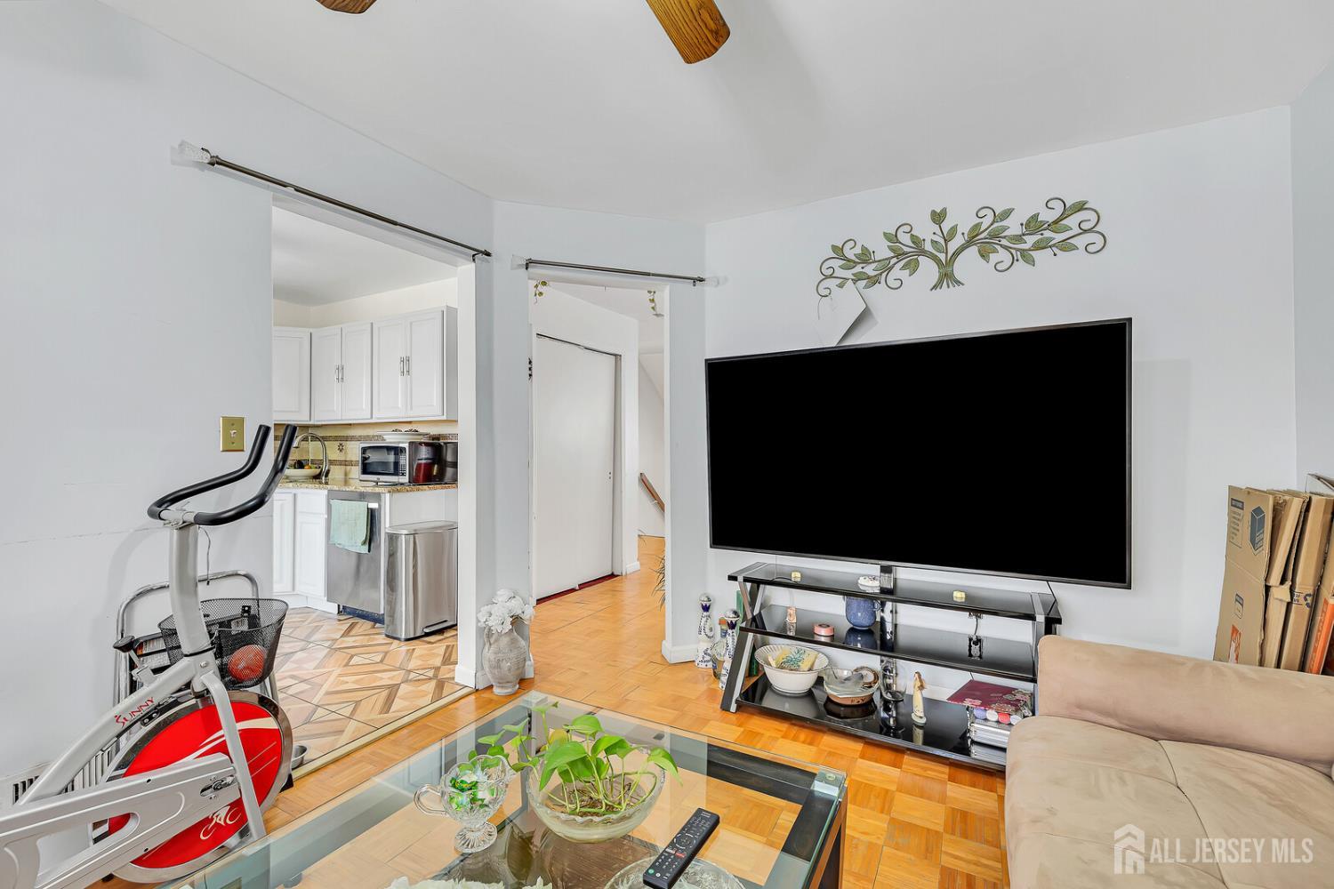 402 Holly Drive Perth Amboy NJ 08861