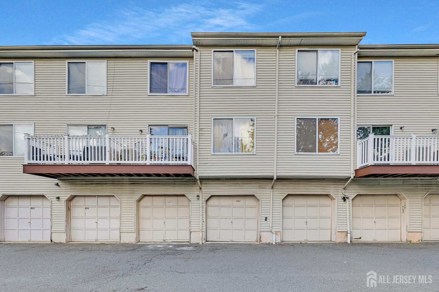 402 Holly Drive Perth Amboy NJ 08861