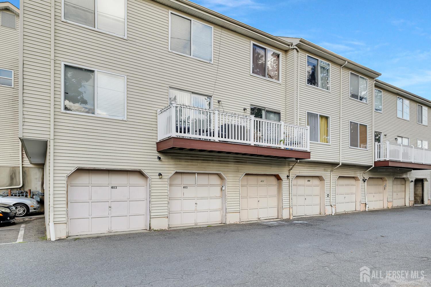 402 Holly Drive Perth Amboy NJ 08861