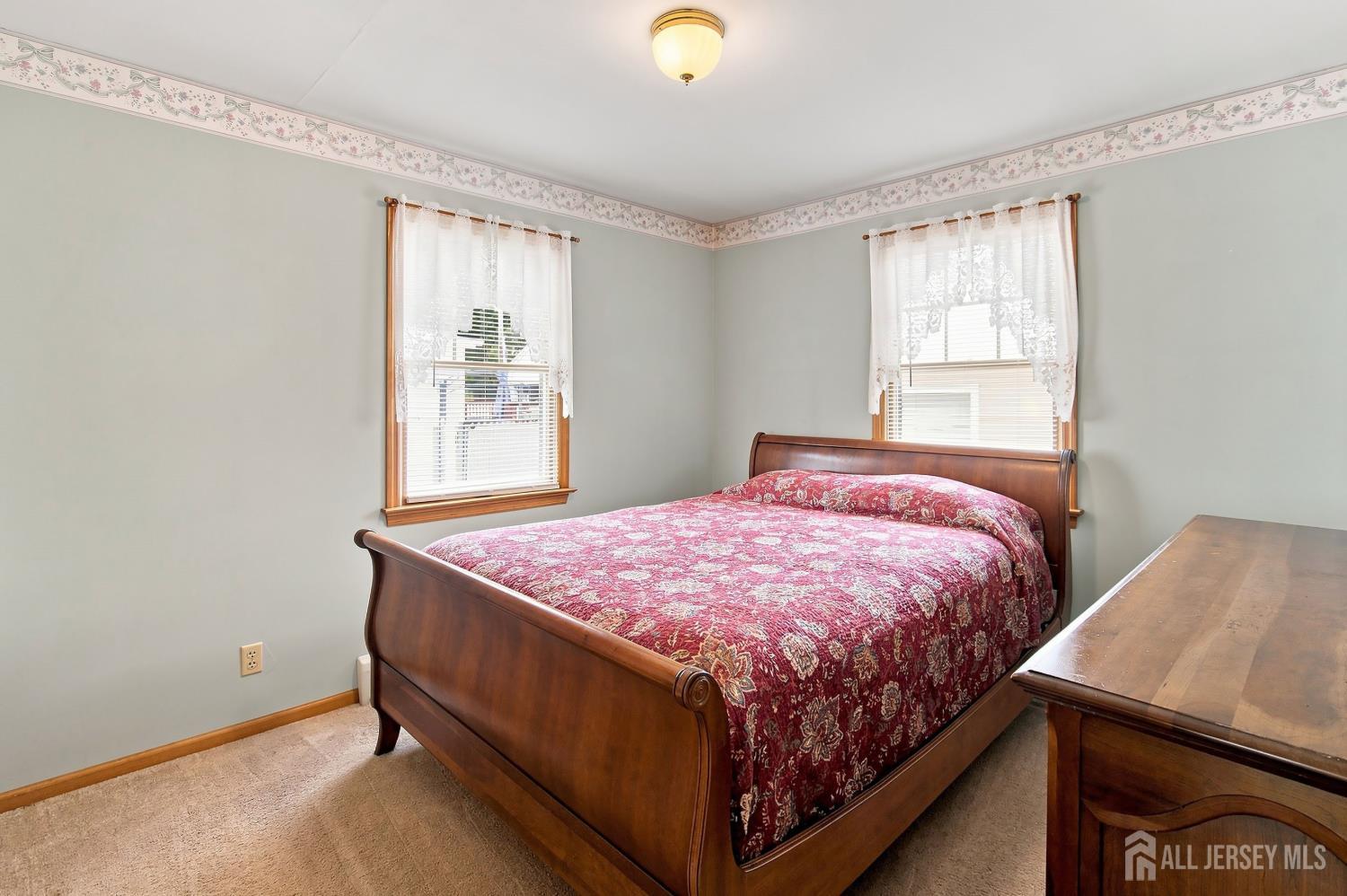 180 Gabriel Terrace Sayreville NJ 08879