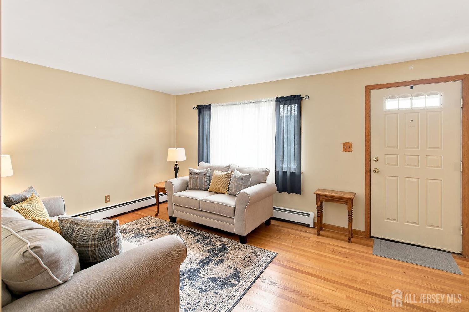 180 Gabriel Terrace Sayreville NJ 08879