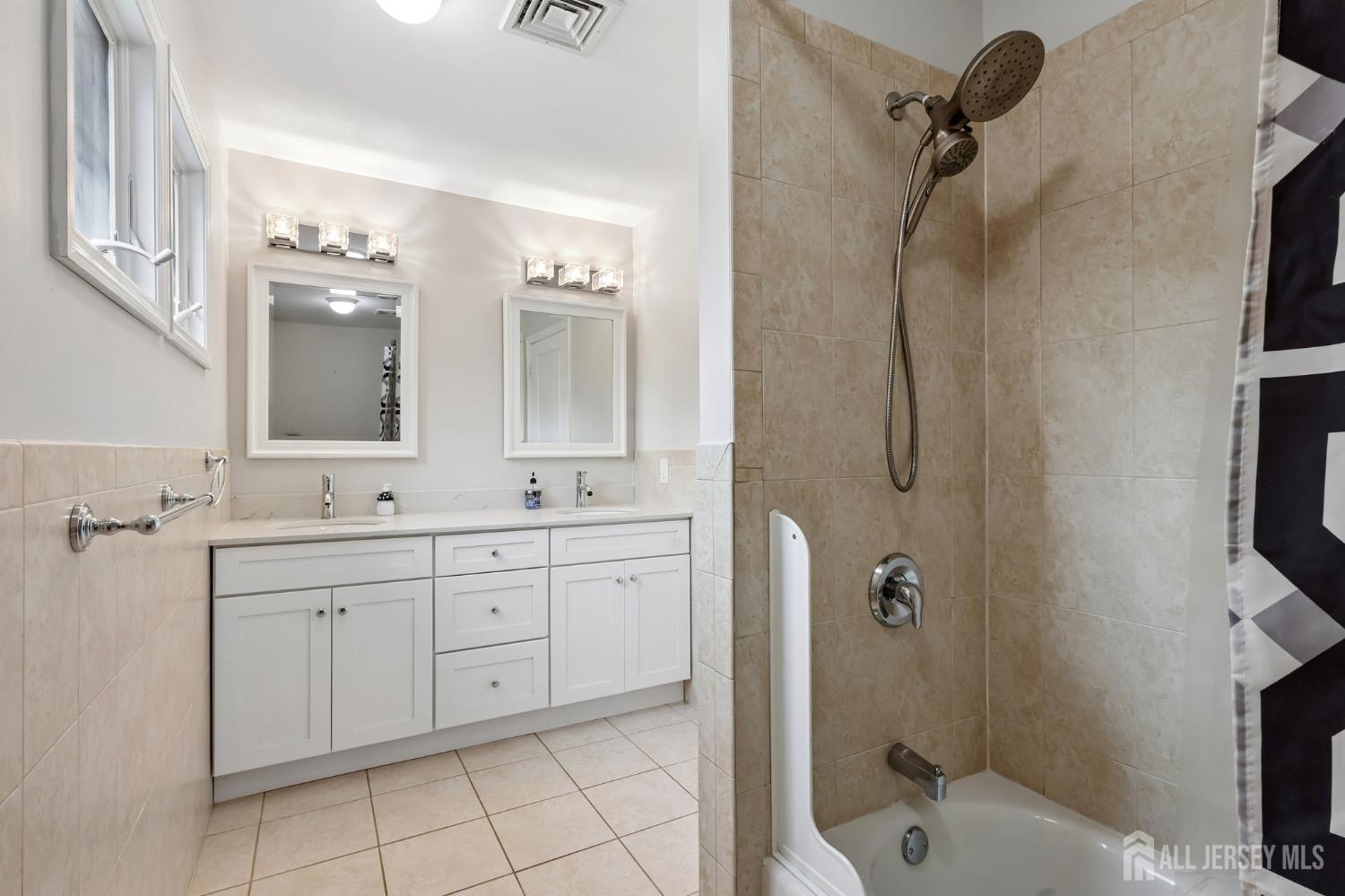 20 Ivy Place Monroe NJ 08831