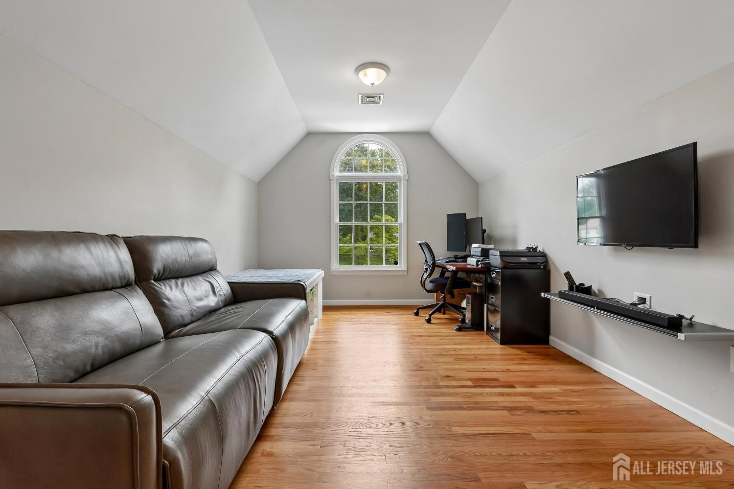 20 Ivy Place Monroe NJ 08831