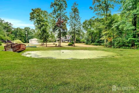 526 County Road Raritan NJ 08551
