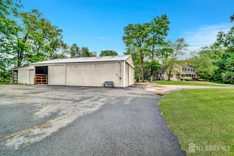 526 County Road Raritan NJ 08551