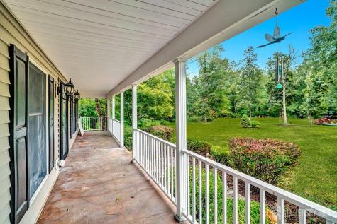 526 County Road Raritan NJ 08551