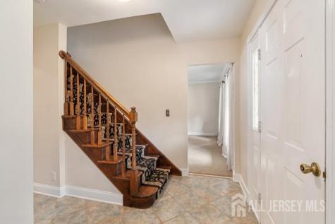 526 County Road Raritan NJ 08551
