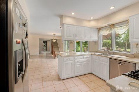 526 County Road Raritan NJ 08551